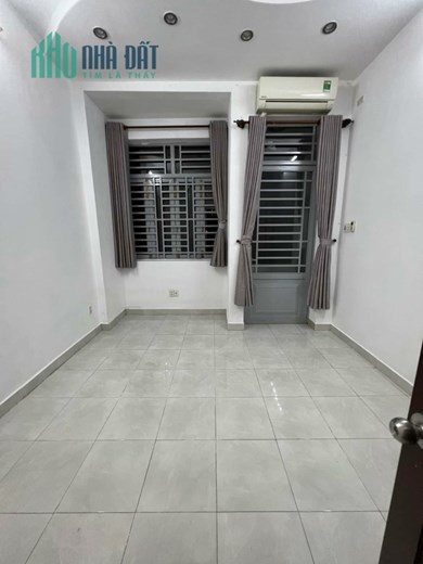 BÁN NHÀ HẺM XE HƠI - GIẢM 700TR. GIÁ TỐT -CHỔT. NHÀ VÀO Ở NGAY - NHÀ HAI MẶT HẺM RỘNG .