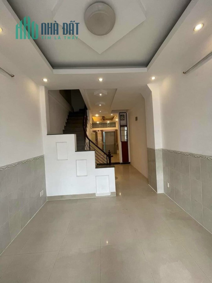 BÁN NHÀ HẺM XE HƠI - GIẢM 700TR. GIÁ TỐT -CHỔT. NHÀ VÀO Ở NGAY - NHÀ HAI MẶT HẺM RỘNG .