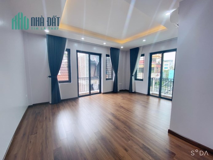 86m 5 Tầng Mặt Tiền 4.5m Toà Nhà Văn Phòng Thang Máy Nhập Khẩu Phố Nguyễn Thị Định Vip Nhất Cầu