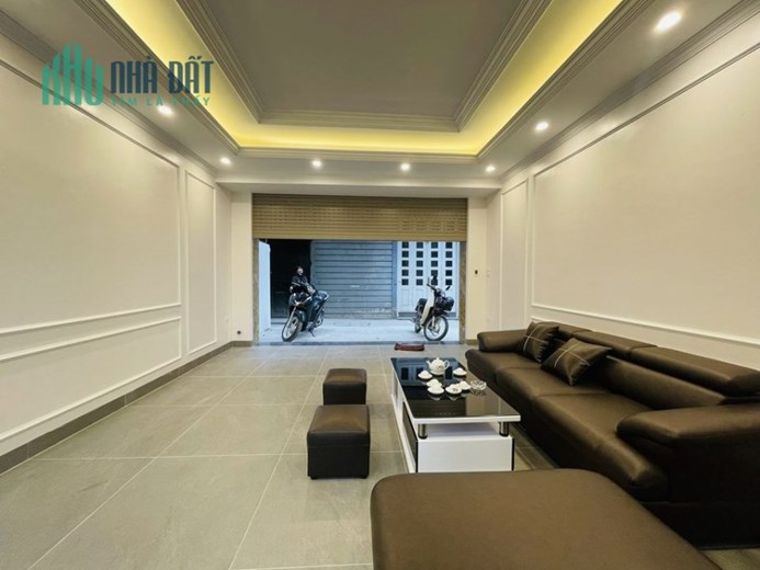 115m Xây 5 Tầng Phố Nguyễn Chí Thanh Đống Đa. Ô Tô 7 Chỗ Vào Nhà. Chủ Thiện Trí Bán.