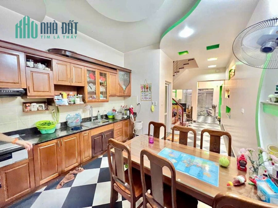 Bán nhà đường Láng gần DH GTVT, Công viên THỦ LỆ - DÂN XÂY CHẮC CHẮN - NGÕ RỘNG - 2 THOÁNG. Diện