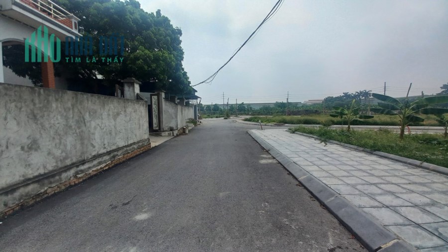 QUÁ HIẾM 70m2 NGUYÊN KHÊ ĐÔNG ANH, ĐƯỜNG THÔNG 7 CHỖ, MÀ CHỈ CÓ HƠN 2 TỶ CHÚT. GIÁ 3x/m