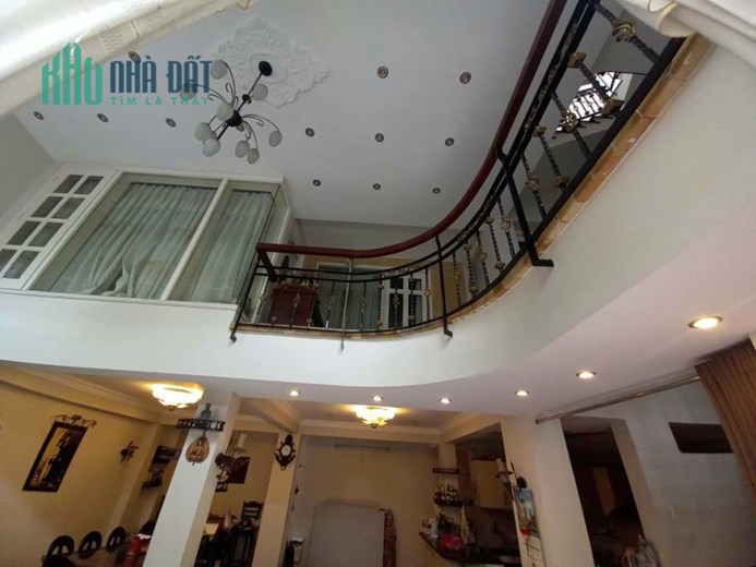 BÁN BIỆT THỰ CỔ . ĐƯỜNG TRẦN QUỐC TUẤU ,GÒ VẤP .GIẢM GIÁ. CHẮC CHẮN CHỦ XÂY TÂM HUYẾT.
HXH THÔNG LÊ