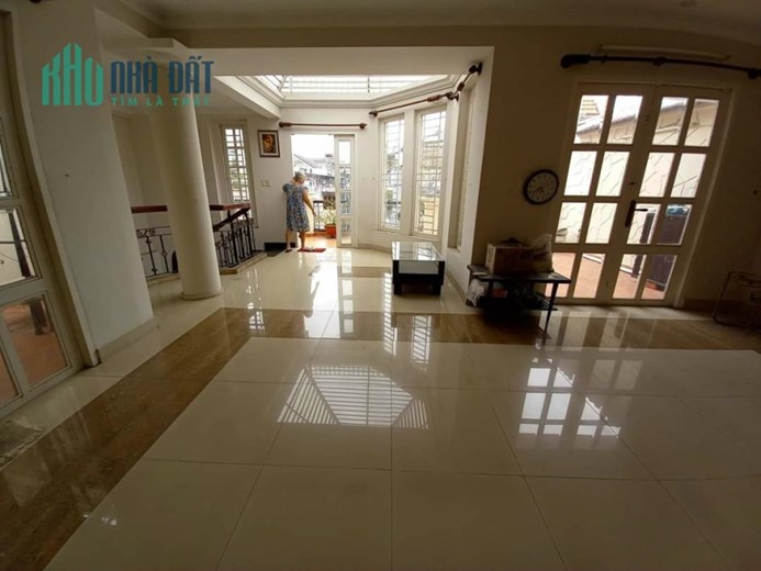 BÁN BIỆT THỰ CỔ . ĐƯỜNG TRẦN QUỐC TUẤU ,GÒ VẤP .GIẢM GIÁ. CHẮC CHẮN CHỦ XÂY TÂM HUYẾT.
HXH THÔNG LÊ