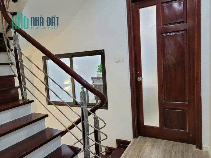 Bán nhà PHÂN LÔ VĨNH PHÚC - BA ĐÌNH - VỈA HÈ - KINH DOANH -TIỆN ÍCH BẠT NGÀN.Diện tích 44m2 5 tầng