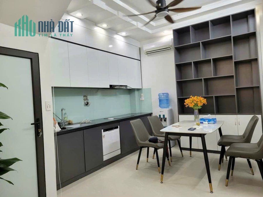 Bán nhà PHÂN LÔ VĨNH PHÚC - BA ĐÌNH - VỈA HÈ - KINH DOANH -TIỆN ÍCH BẠT NGÀN.Diện tích 44m2 5 tầng