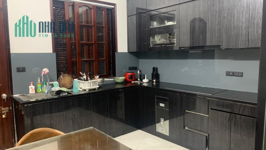 BT CẦU GIẤY, MP NGUYỄN KHANG 155M, 4T, MT, 8.5M, Ô TÔ TRÁNH, 2 THOÁNG, 33 TỶ, 0937651883.