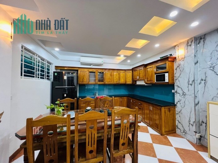 Bán nhà Hào Nam 46m2 4 tầng, 2 thoáng, mt 4m, gần oto, ngõ rộng thoáng, 6 tỷ