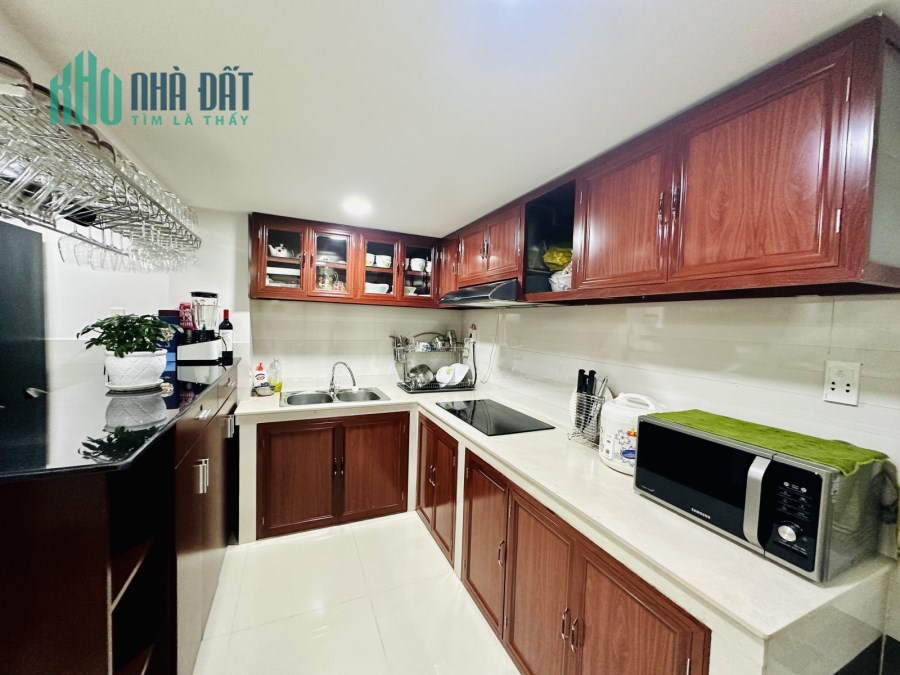 Bán nhà Phạm Thế Hiển Phường  7  Quận 8 DT 7.4 X 8.1 m chỉ 5.8 tỷ