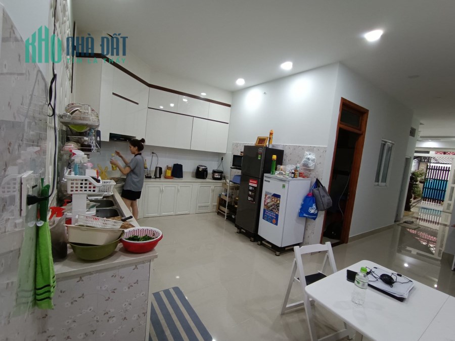 BÁN NHÀ - PHAN ANH - BÌNH TÂN -   CÓ SÂN ĐẬU Ô TÔ - 134M2 -  NGANG 6M -  GIÁ CHỈ 9 TỶ