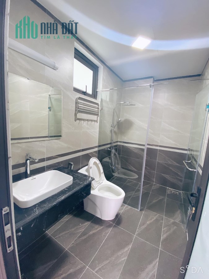62m Mặt Tiền 4.5m Nhỉnh 6 Tỷ Sổ Nở Hậu Phố Hoàng Quốc Việt Cầu Giấy. Khu Vực Dân Trí Cao An Ninh