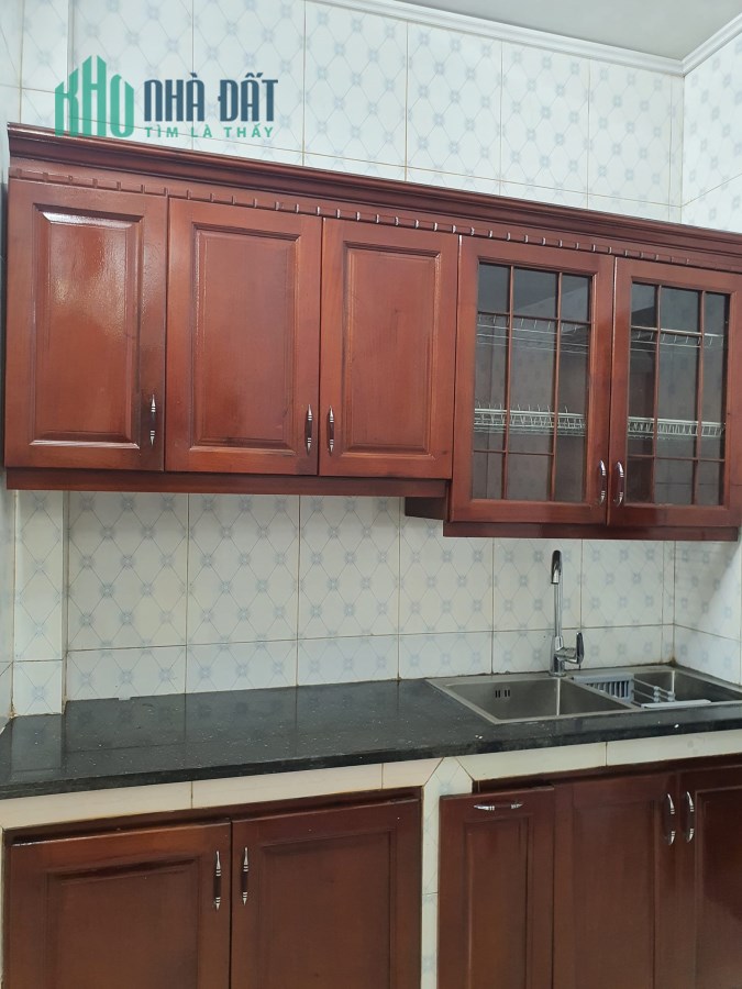 Bán nhà Minh Khai ngõ rộng thênh thang, ô tô cách 10m, DT37m2, giá 3.6 tỷ.