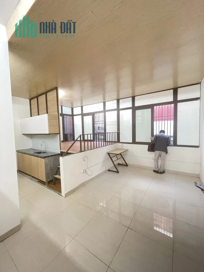 135m Mặt Tiền 8m Phố Nguyễn Viết Xuân Thanh Xuân. Xây Tòa Văn Phòng Hay Căn Hộ Đều Rất Đẹp. Chủ