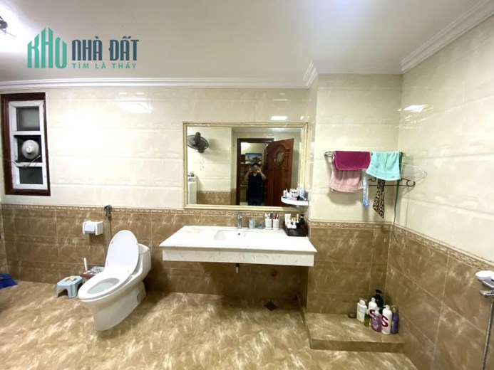 BÁN LÂU ĐÀI SIÊU VIP - SÁT KĐT LINH ĐÀM - TẶNG 100% NỘI THẤT