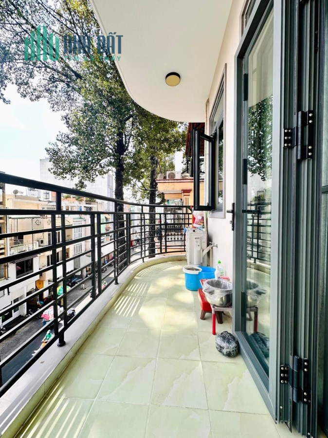 🏩 MẶT TIỀN QUẬN 3 - 9 TẦNG THANG MÁY MỘT BƯỚC LÊN MÂY - KHU KINH ĐÔ THỜI TRANG HÀO QUANG RỰC RỠ.