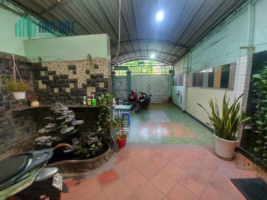 NHÀ BÁN.HẺM.MẶT TIỀN DƯƠNG QUẢNG HÀM GÓC CÔNG VIÊN KHÔNG LỘ GIỚI XÂY DỰNG VÔ TƯ VUÔNG VỨC GIÁ  GIẢM