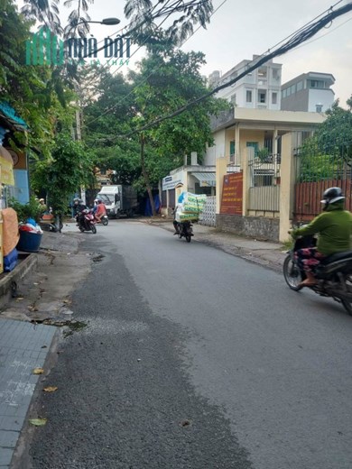 NHÀ BÁN.HẺM.MẶT TIỀN DƯƠNG QUẢNG HÀM GÓC CÔNG VIÊN KHÔNG LỘ GIỚI XÂY DỰNG VÔ TƯ VUÔNG VỨC GIÁ  GIẢM