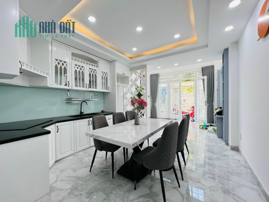 Bán Nhà 5 Tầng, 41m2, 7.3 tỷ, Quang Trung, Gò Vấp, Hẻm 8 mét.