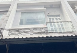 Nhà 4 tầng hẻm 453 Bùi Minh Trực P6Q8. Giá 10 triệu