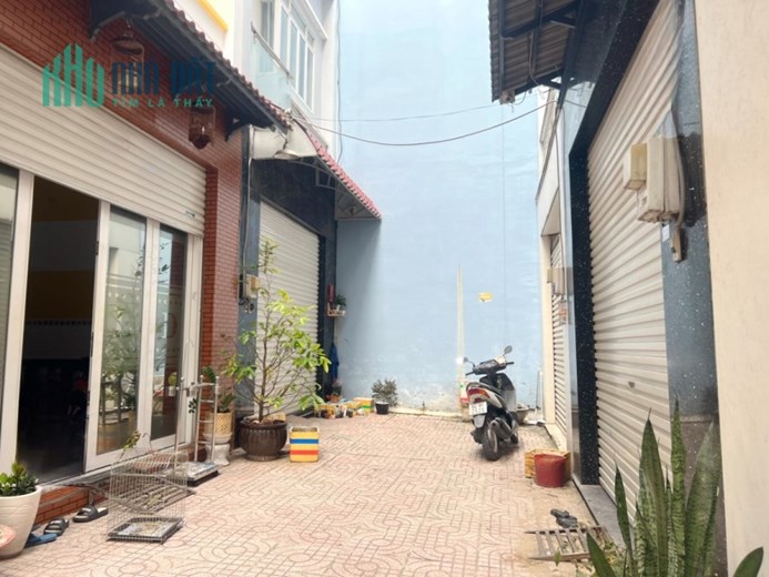 Nhà 4 tầng hẻm 453 Bùi Minh Trực P6Q8. Giá 10 triệu