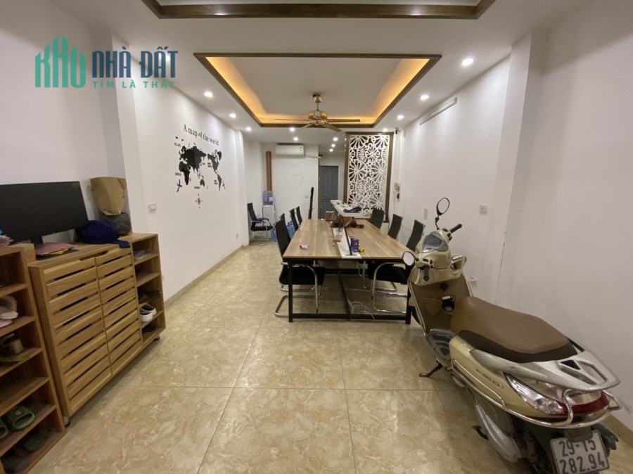 Cho thuê văn phòng, kho, bán hàng online ngõ Thái Hà, 50m2 x 2 tầng, ngõ ô tô
