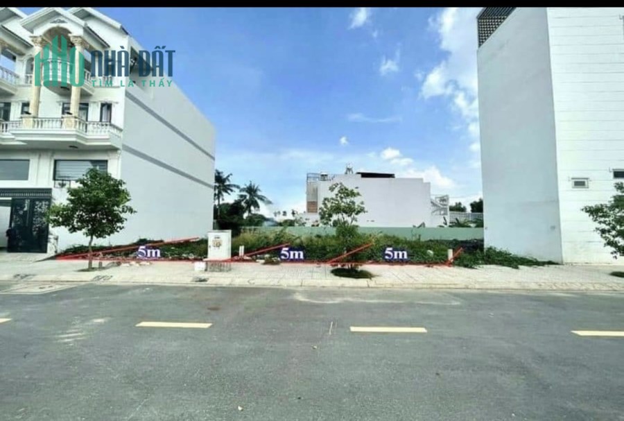 Tôi cần ra gấp lô đất trước Công Viên Bàu Bàng nằm trong khu TTHC 100m2/230tr