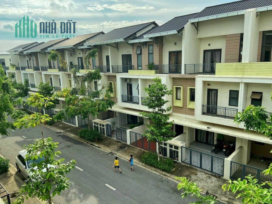 Chỉ 3,x tỉ sở hữu nhà 3 tầng, sổ hồng, hoàn thiện cơ bản cho thuê tạo dòng tiền ngay từ 12-15 triệu