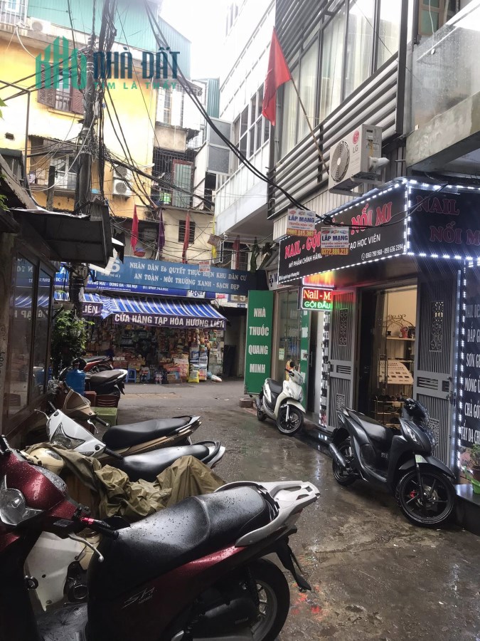 Phương Mai: Ô tô đỗ cửa, kinh doanh sầm uất, gần hồ, giá rất đẹp