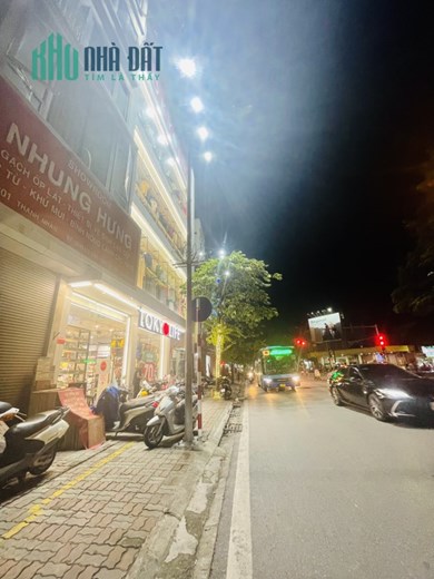 Siêu rẻ, bán nhà mặt phố Thanh Nhàn 45m2 x 5 tầng, MT 4,5m, ô tô vỉa hè kinh doanh, giá 14, x tỷ