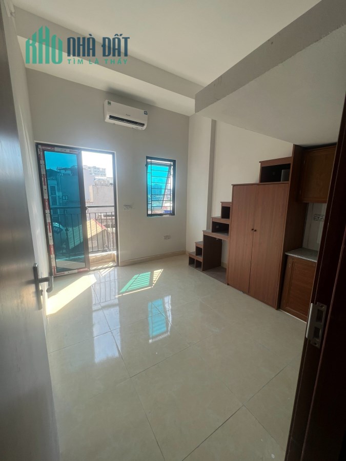 Bán nhà Trọ cho thuê Triều Khúc- Công Nghệ GTVT 100m 9 tầng 38 phòng KK doanh thu 1,8 tỷ / năm.