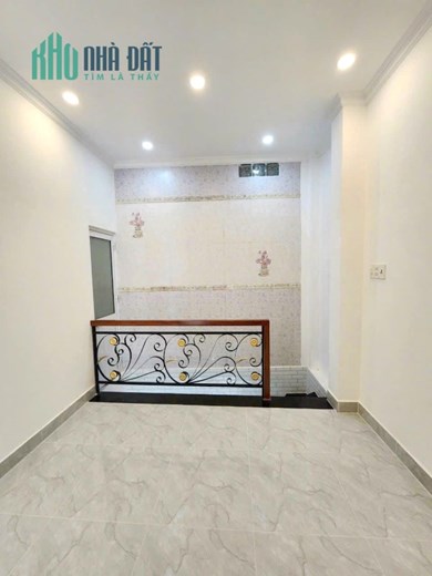 Nhà 5 tầng nở hậu gần MT Dương Bá Trạc P1Q8  5,25 tỷ