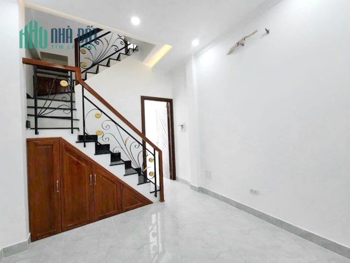 Nhà 5 tầng nở hậu gần MT Dương Bá Trạc P1Q8  5,25 tỷ