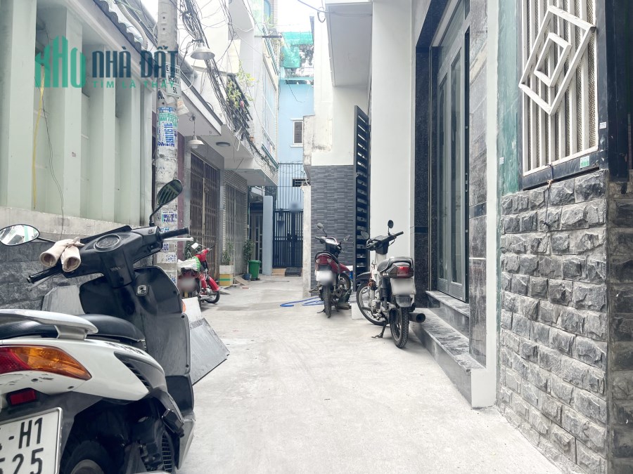 Nhà 5 tầng nở hậu gần MT Dương Bá Trạc P1Q8  5,25 tỷ