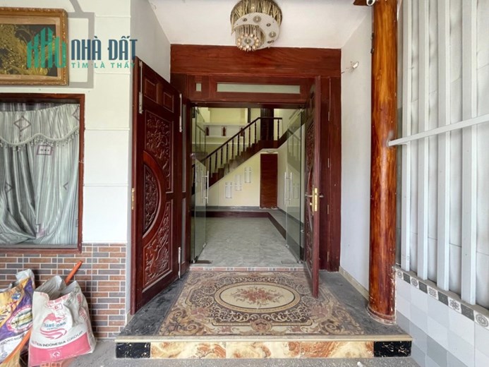 Nhà mới 2 tầng (5x16m) thị trấn Cần Giuộc Long An - 1.75 tỷ