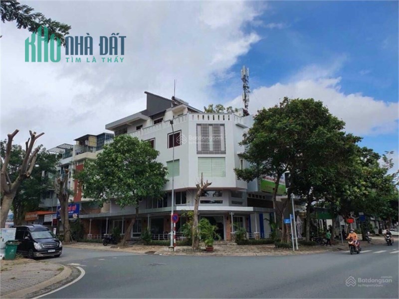 Căn góc 2 mặt tiền Hoàng Quốc Việt, P.Phú Mỹ