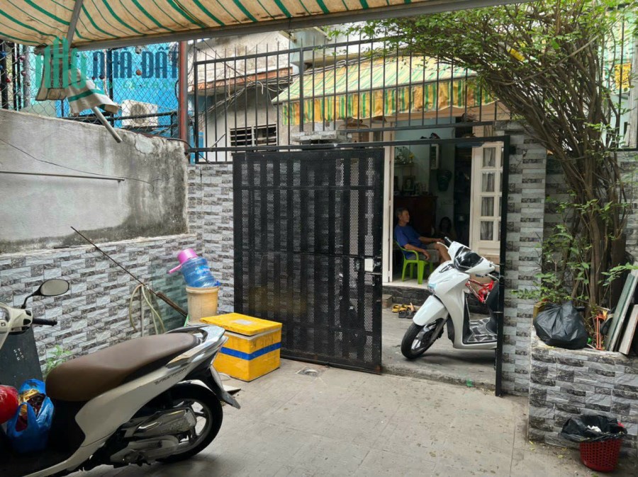 BÁN NHÀ ĐIỆN BIÊN PHỦ, BÌNH THẠNH, 4,5 x 22M, GIÁ CHỈ 4 TỶ X