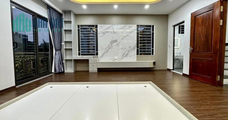BÁN GẤP MẶT TIỀN KINH DOANH NGUYỄN CÔNG TRỨ, QUẬN 01, 72M2, 3 TẦNG SIÊU HIẾM