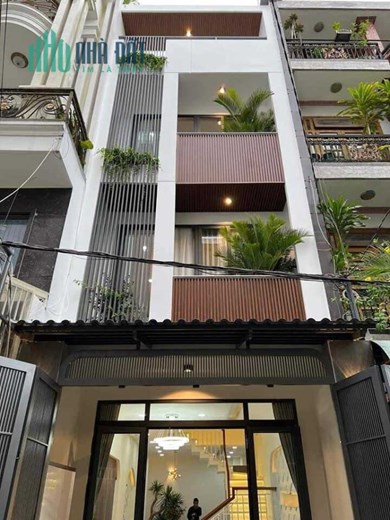 Nhà Dương Quảng Hàm hẻm rộng 6m, giá 4,5 tỷ/65m2. Sổ riêng, có HĐ thuê