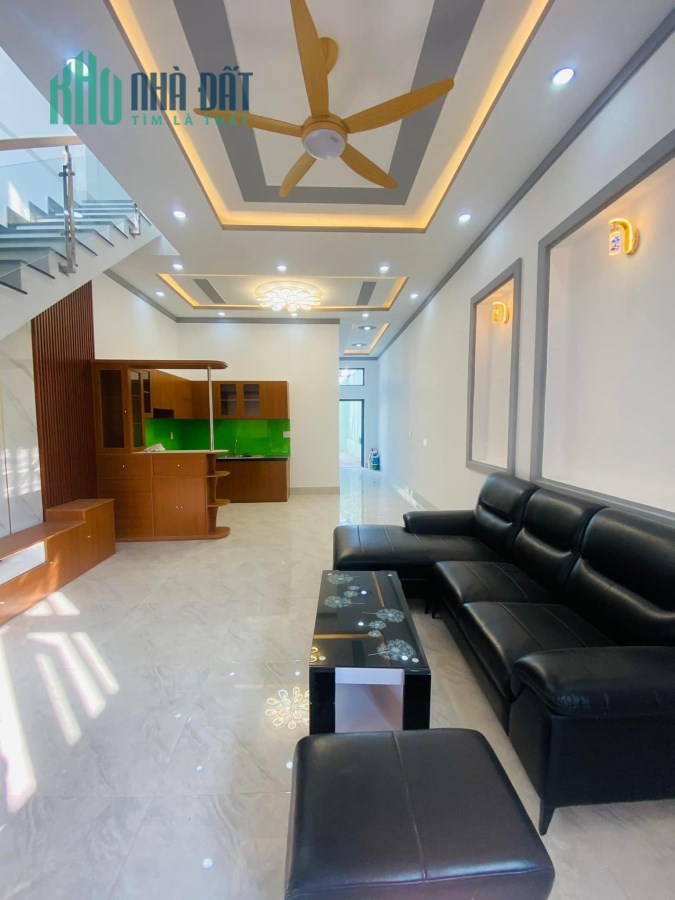 Bán Lầu mái thái gần chợ phú thọ p.Trảng Dài hạ 300tr còn 3T450 sổ riêng thổ cư sân trc 6m ô tô sân