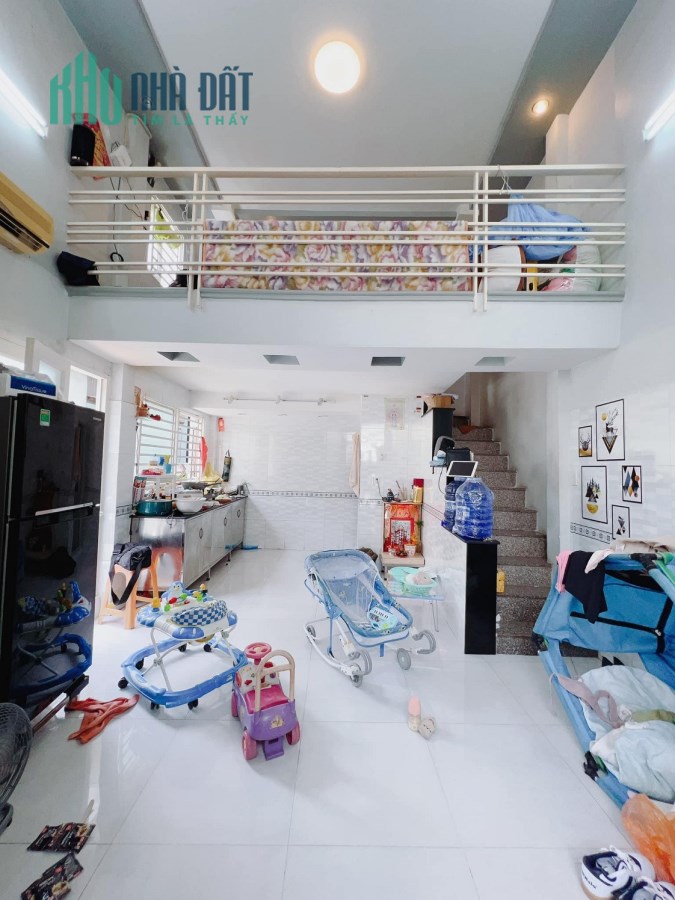 Bán nhà 3 tầng 2PN, 28m2, Hẻm xe hơi, Trần Văn Cẩn, Tân Phú, chỉ 2.95 tỷ TL
