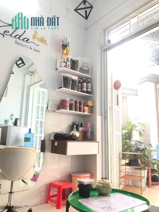 không có thời gian về quản lý tiệm nên cần sang nhượng lại mặt bằng spa ở gần Chợ Phú Nhuận