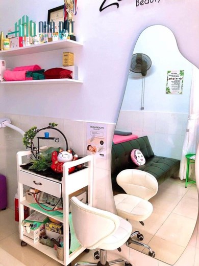 không có thời gian về quản lý tiệm nên cần sang nhượng lại mặt bằng spa ở gần Chợ Phú Nhuận