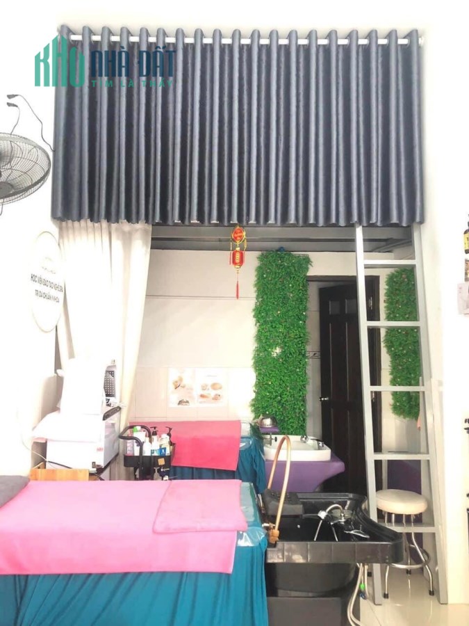 không có thời gian về quản lý tiệm nên cần sang nhượng lại mặt bằng spa ở gần Chợ Phú Nhuận