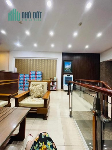 KHÁCH SẠN VIP - DOANH THU KHỦNG 4 TỶ/NĂM HÀNG XÓM AEON LONG BIÊN