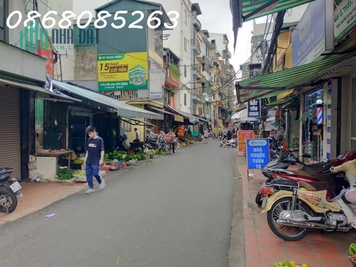 Tuyệt phẩm Bán nhà mặt phố Đê La Thành ngay sau mặt Xã Đàn 75m2, 5t, kinh doanh sầm uất, 12,5 tỷ