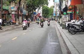 Chính chủ Bán nhà mặt ngõ 279 Đội Cấn, DT 157m2, mặt tiền 10m, giá 31,9 tỷ