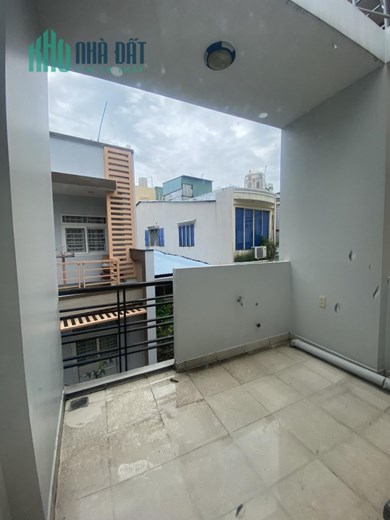 Nhà Nguyễn Tri Phương trung tâm Quận 10, căn góc 30m2, nhà đẹp ở ngay, mở Spa, Văn phomgf, bán hàng