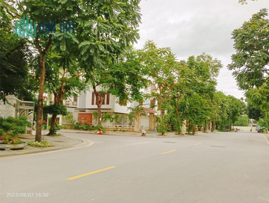 RẺ NHẤT KĐT VĂN PHÚ - PHÂN LÔ Ô TÔ - VIEW TRƯỜNG HỌC, CÔNG VIÊN - VỈA HÈ MÊNH MÔNG - KINH DOANH ỔN