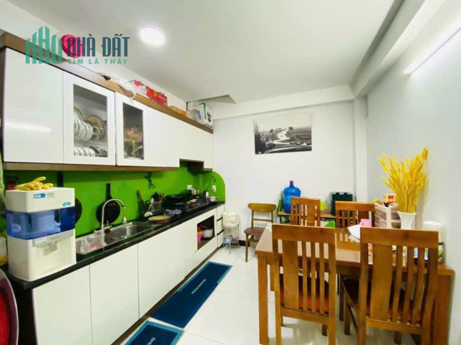 Chính chủ bán! Nhà mới đẹp, bước chân ra chợ Mậu Lương, ở luôn 35m*5T, MT 3m, nhỉnh 3 tỷ