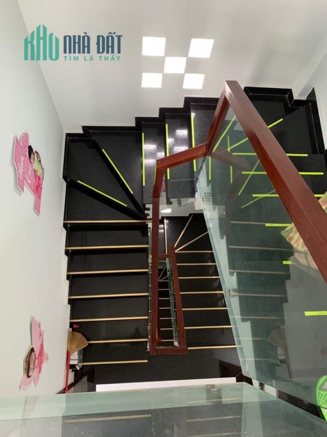 Nhà 4 tầng 81m2 ngang 7m dài 11m hẻm 1 sec Lê Đình Cẩn giá 4 tỷ 650 tr